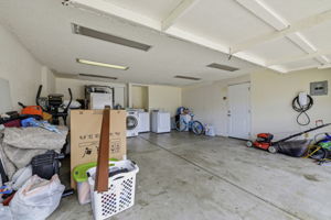  Photo 39