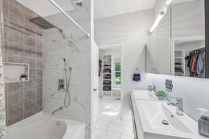 30W736 Whispering Winds Dr