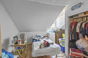  Photo 36