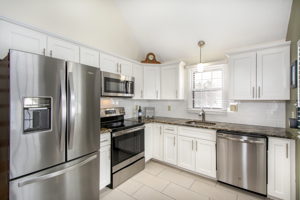 31 Packet Landing, Pembroke, MA 02359, USA Photo 17