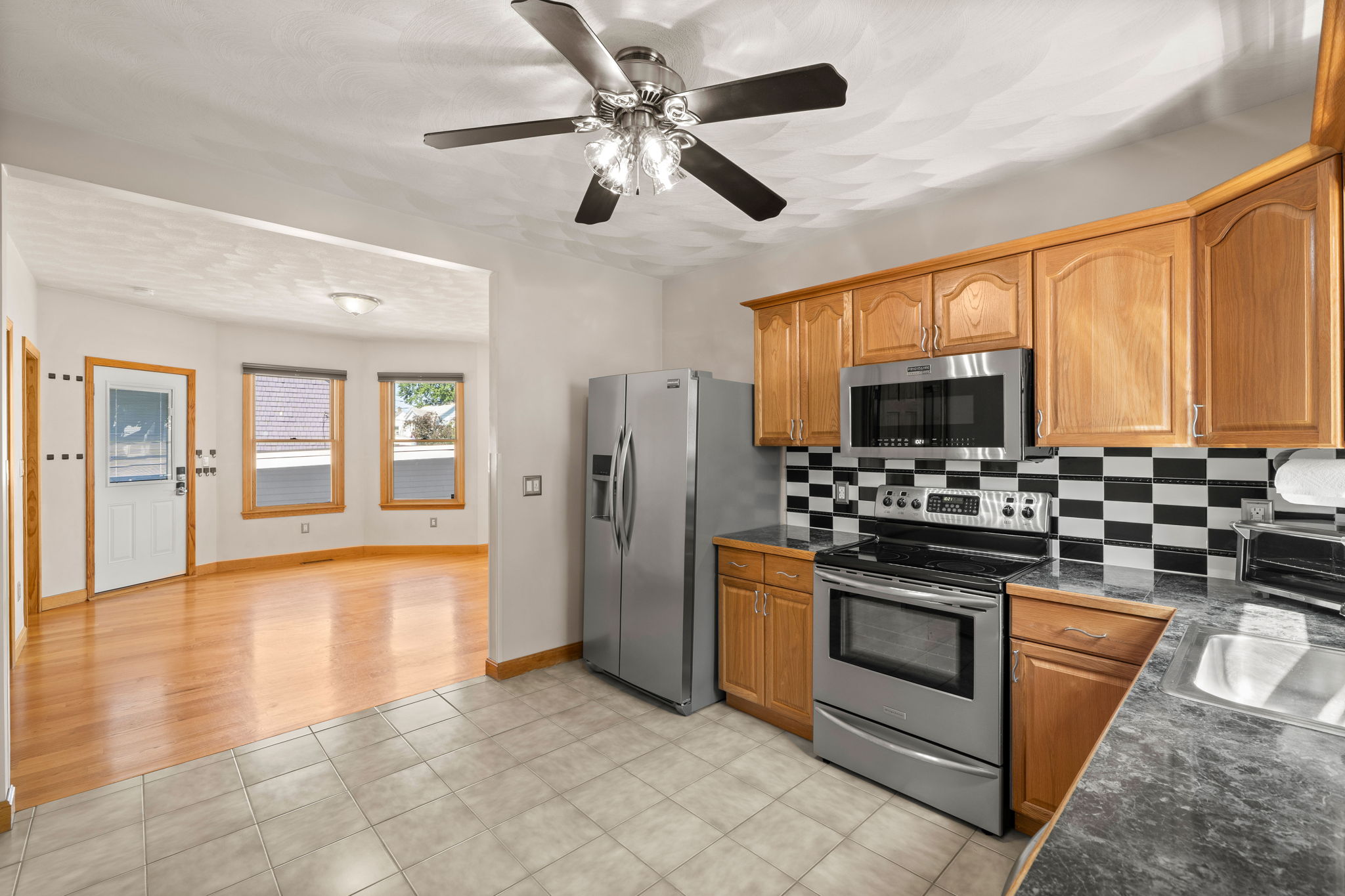 31 Bates St, Danvers, MA 01923, USA Photo 18