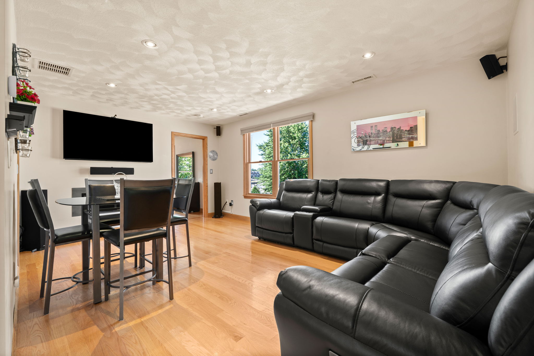 31 Bates St, Danvers, MA 01923, USA Photo 31