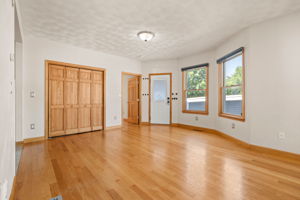 31 Bates St, Danvers, MA 01923, USA Photo 6