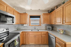 31 Bates St, Danvers, MA 01923, USA Photo 35