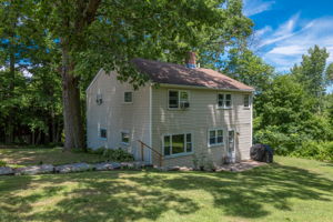  31 Carriage Rd, Bow, NH 03304, US Photo 1