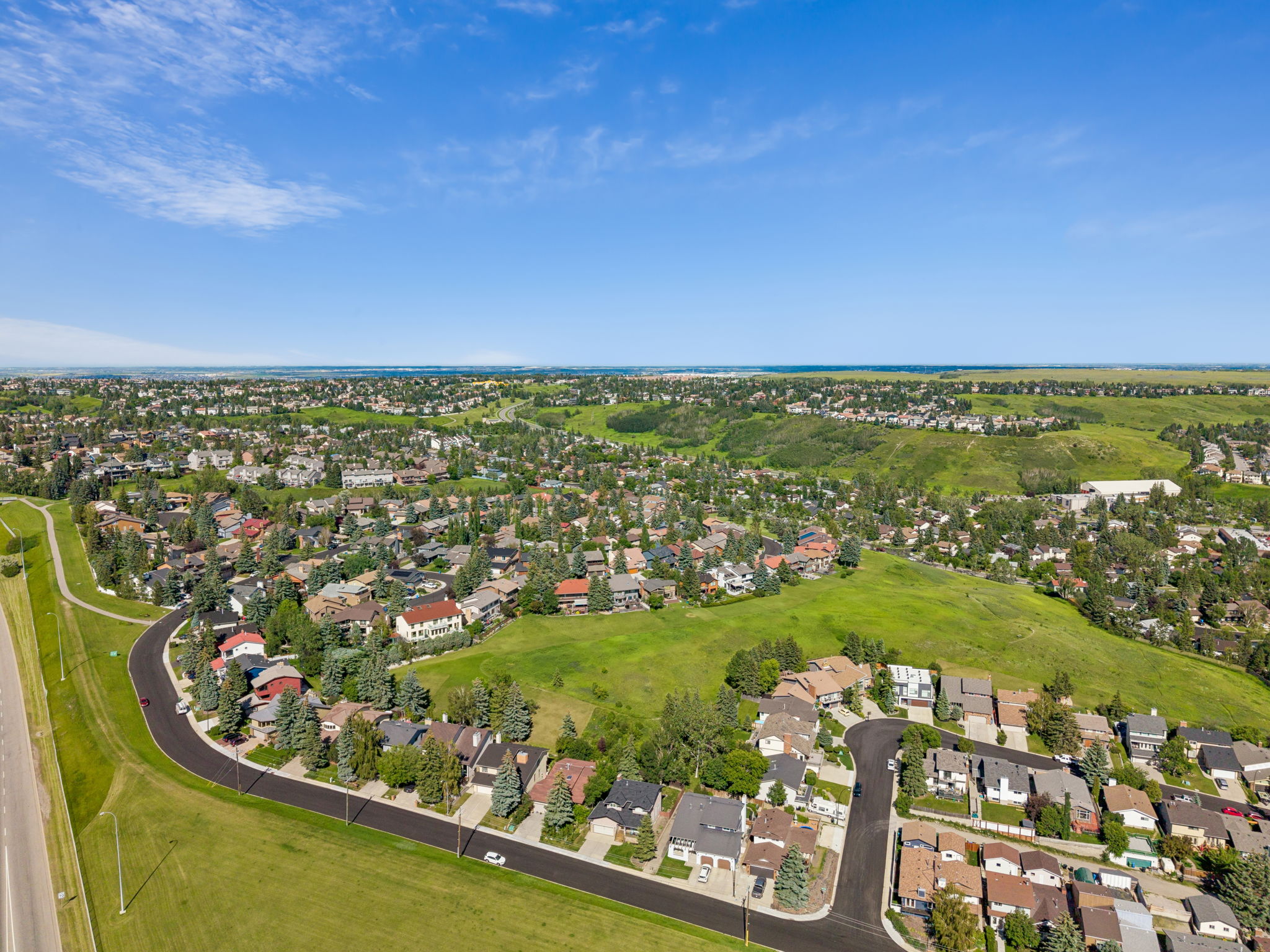 07.10.2026 - Melissa Lee - 31 Edgehill Bay NW - Drone_13