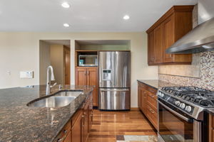 07.10.2026 - Melissa Lee - 31 Edgehill Bay NW_14