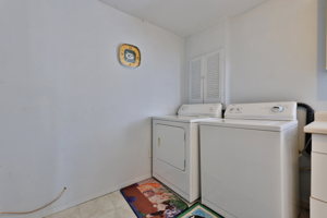  Photo 35