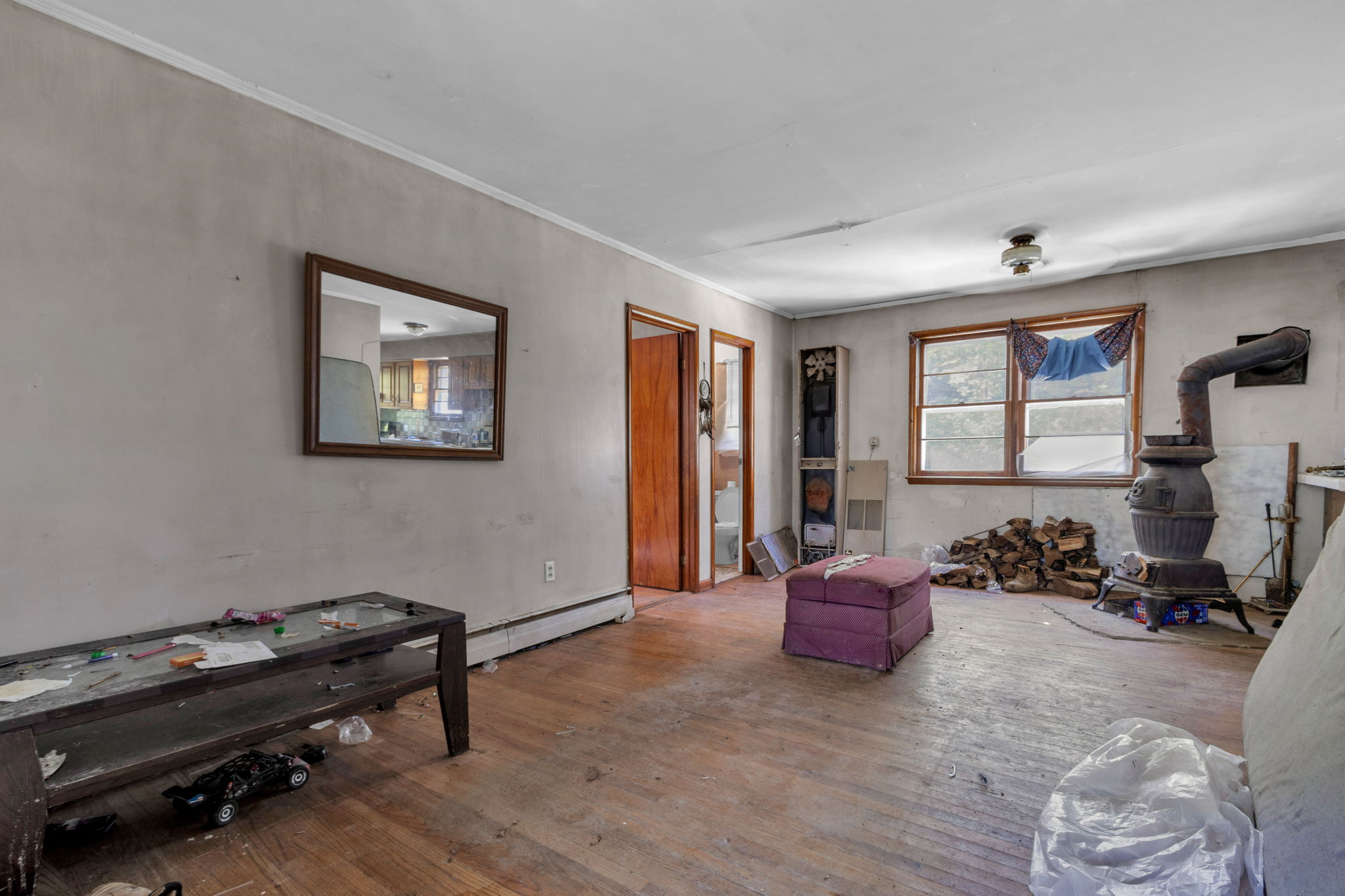 31 Foster - Living Room