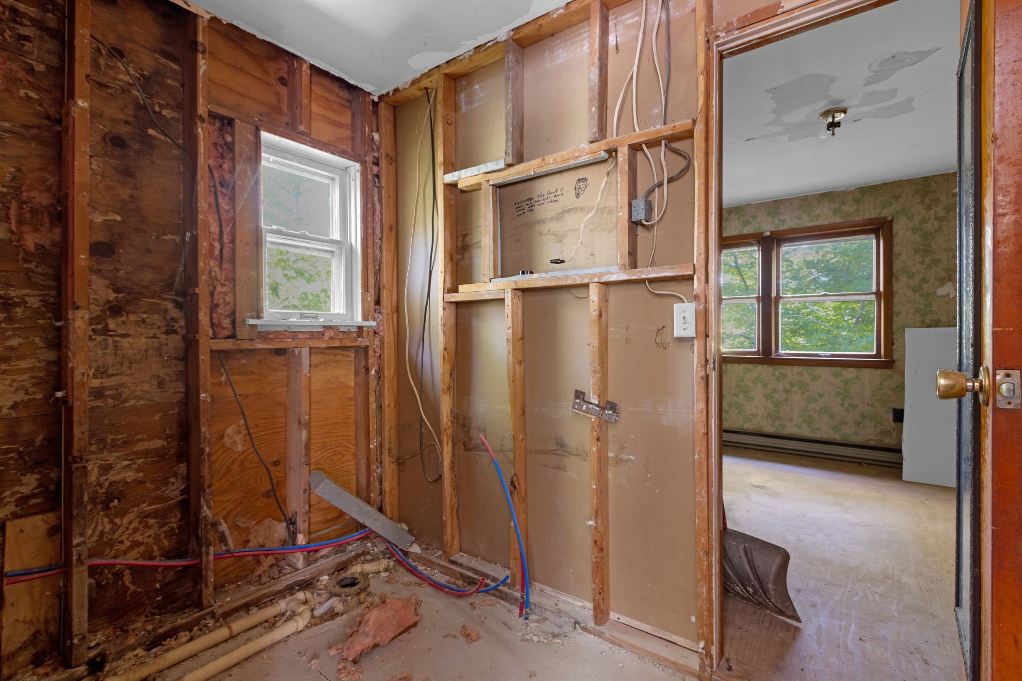 21 Foster - Bathroom
