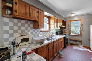 31 Foster - Kitchen