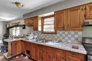 31 Foster - Kitchen