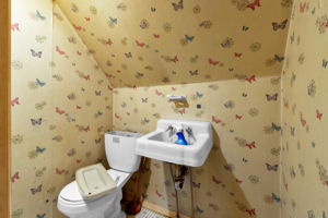 31 Foster - 2nd Floor 1/2 Bath