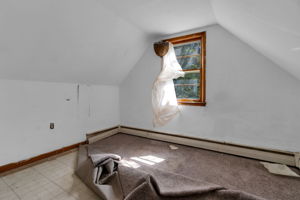 31 Foster - 2nd Floor Bed