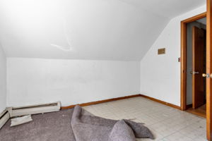 31 Foster - 2nd Floor Bed