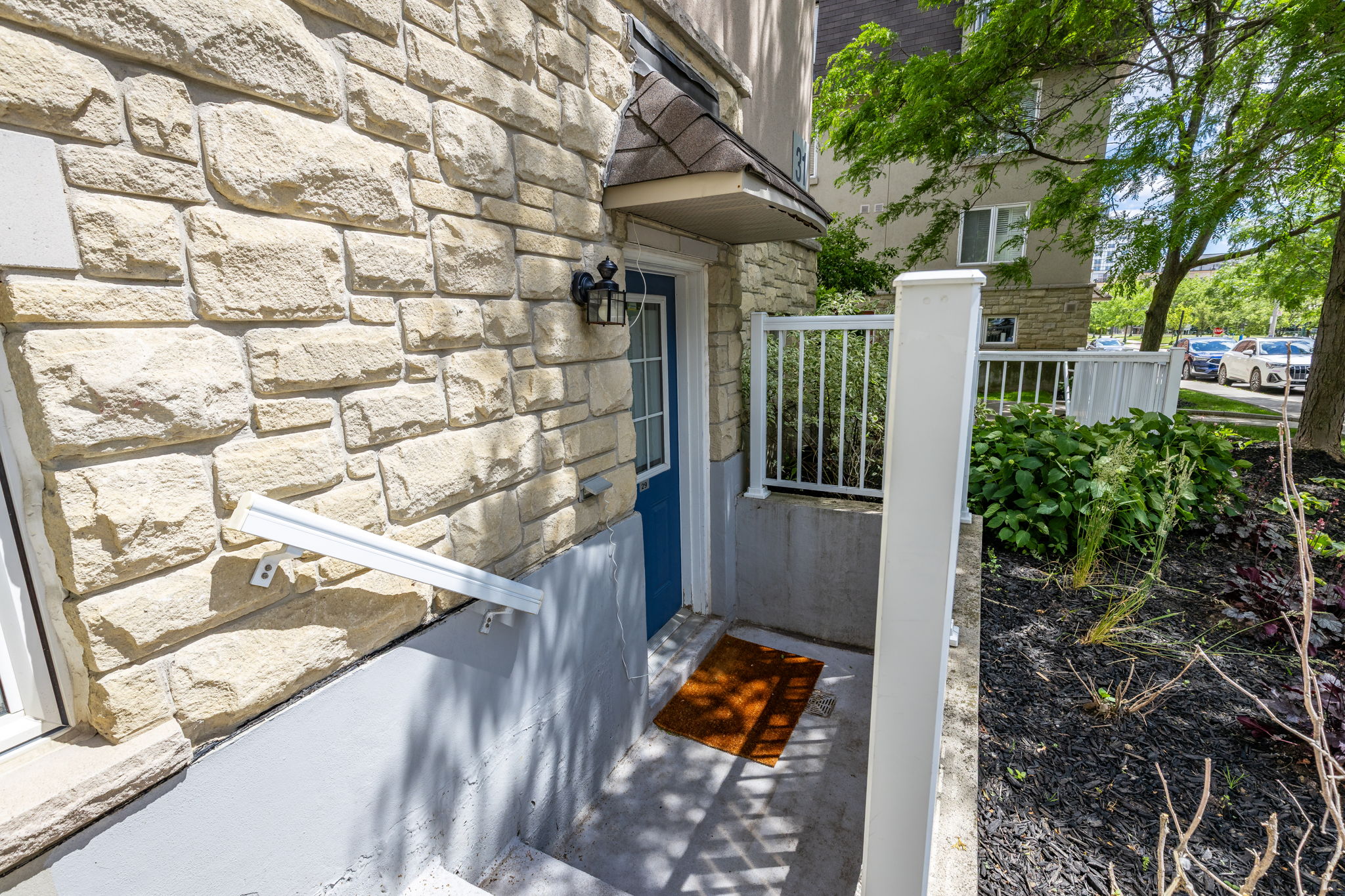 Property in Toronto — delivered property photograph 4