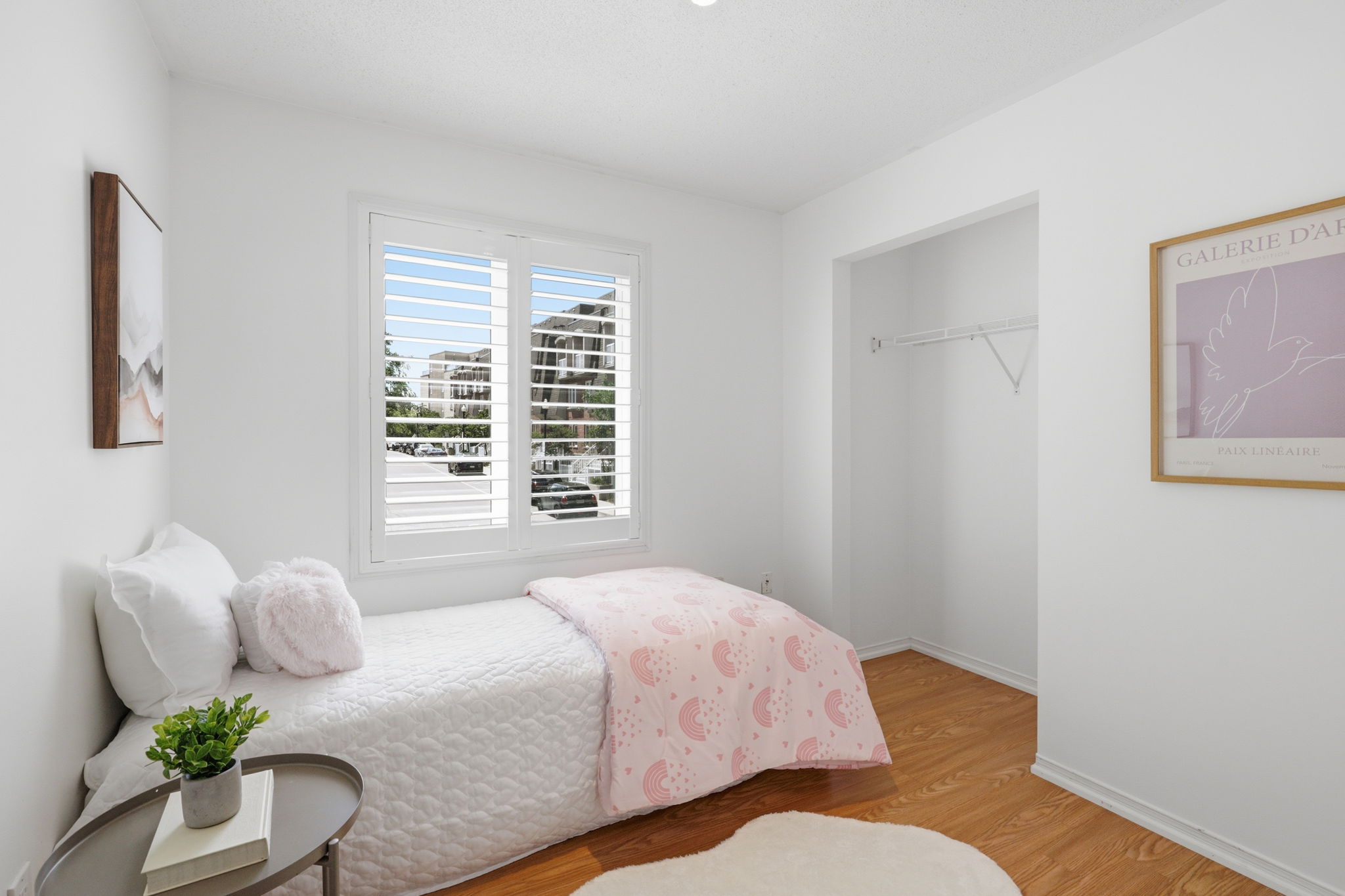 Property in Toronto — delivered property photograph 22