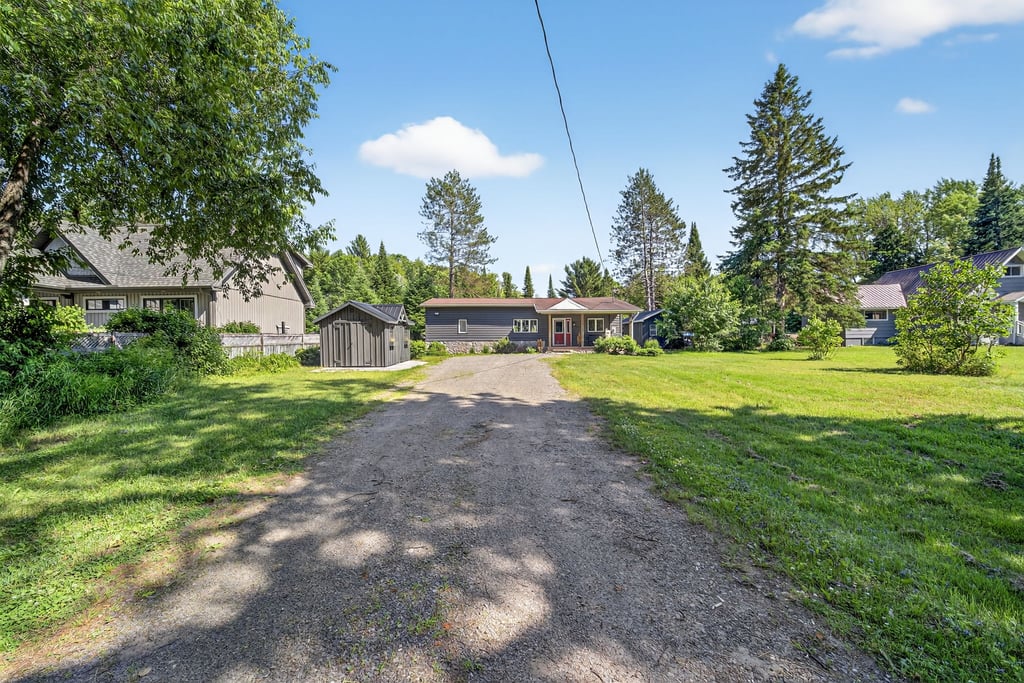 31 Glen Acres Rd