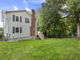 31 Hemlock Dr Millbury MA-52