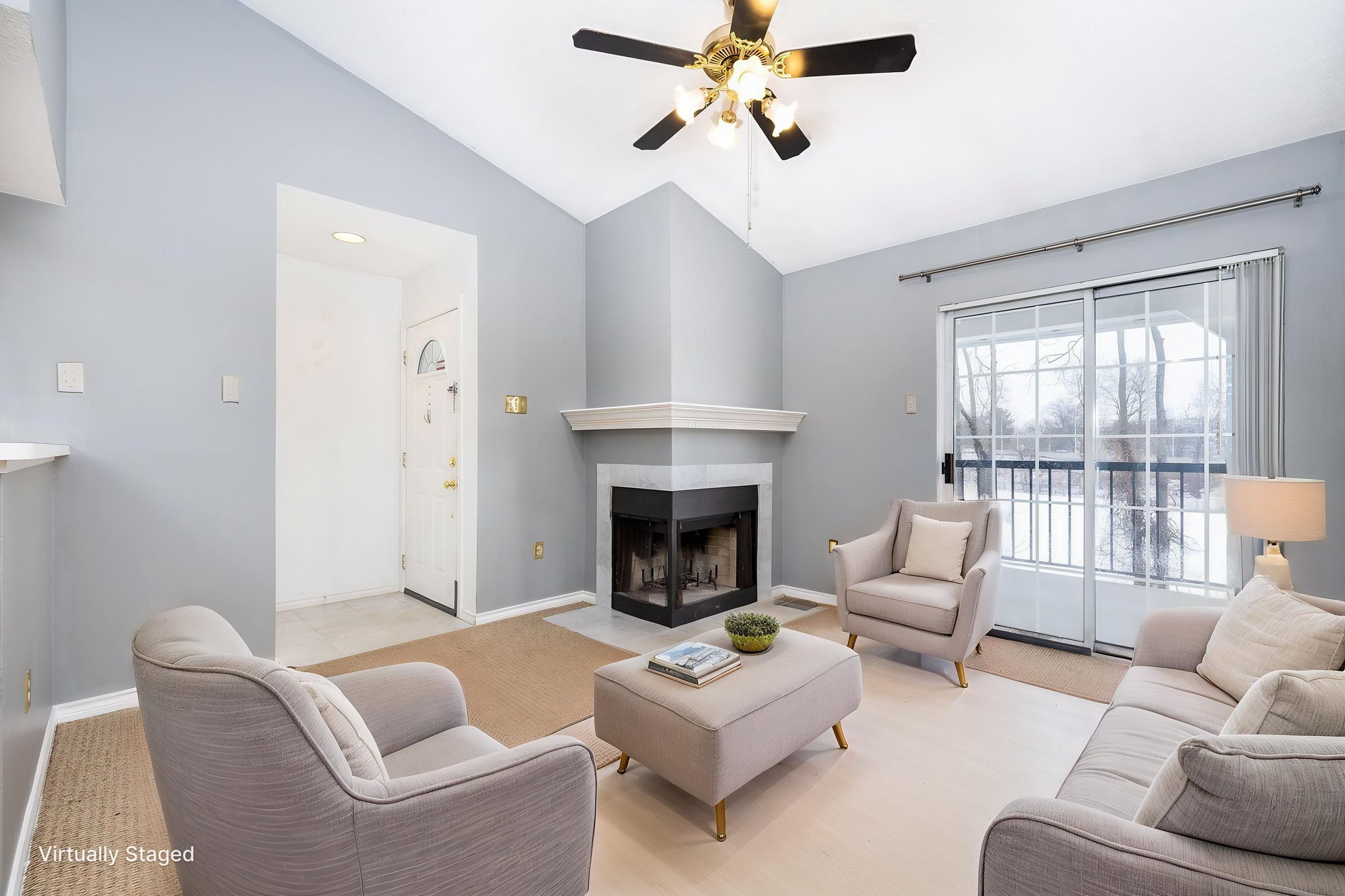 1T5A1560-Edit virtually staged.jpeg