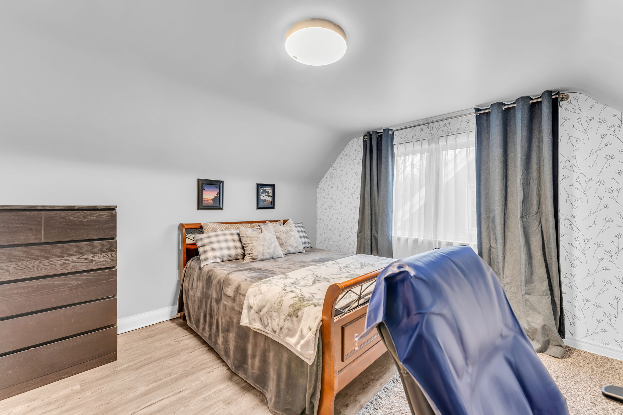 31 Hillview St, Kitchener, ON N2H 5P7 | Stellar Grade Productions Inc.