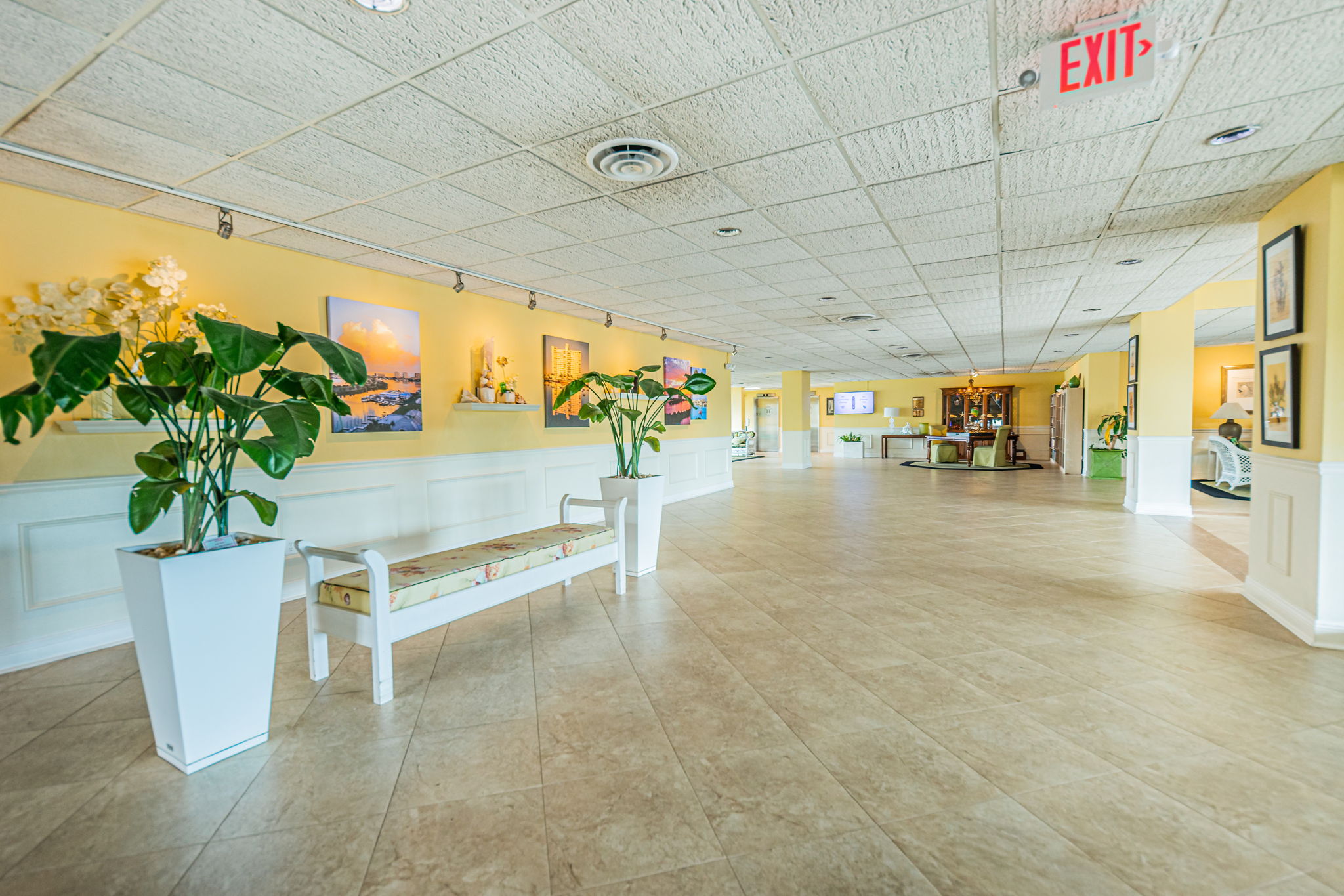 9-Lobby