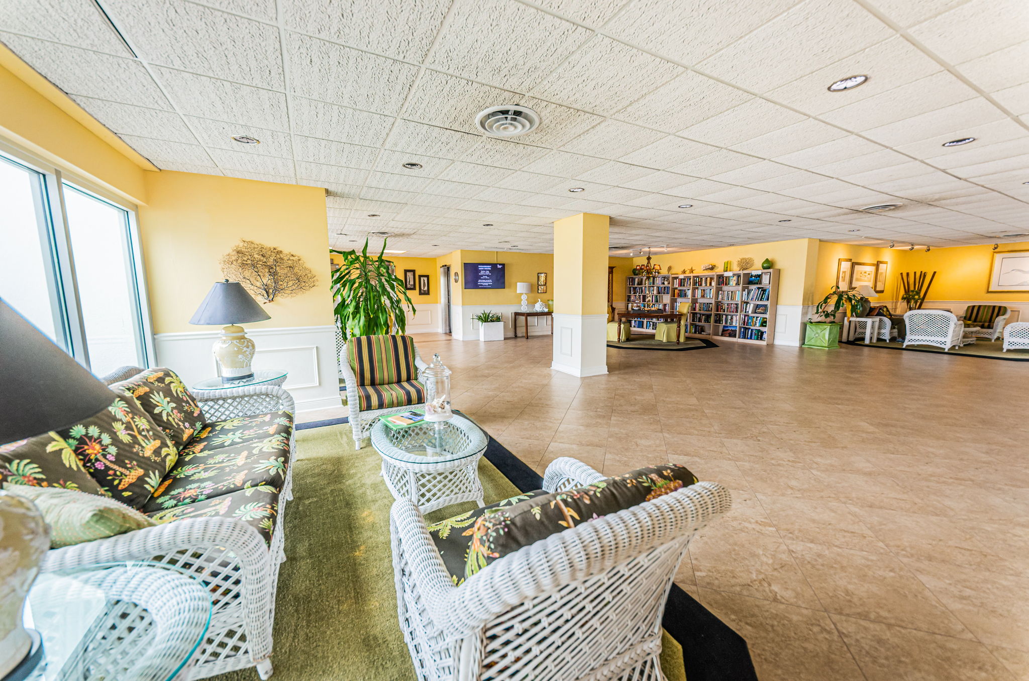 10-Lobby