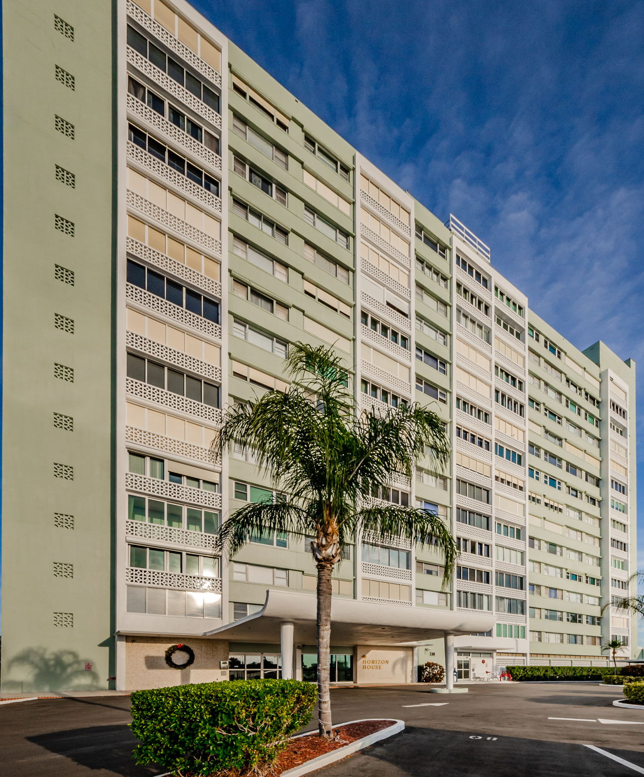58-Front Exterior