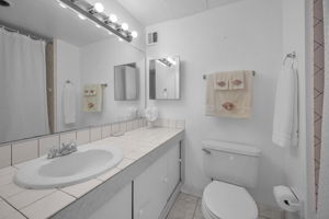 Bathroom1a