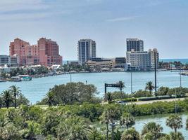 Family Room View6
