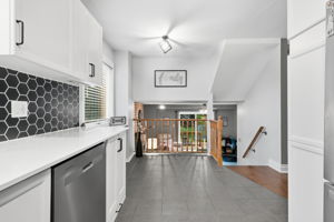  Photo 34