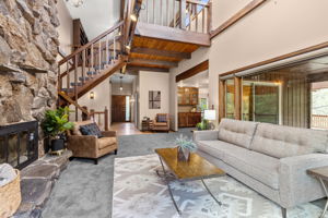 Open Floor Plan with Lots of Light