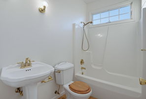  Photo 31