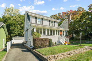  Photo 0