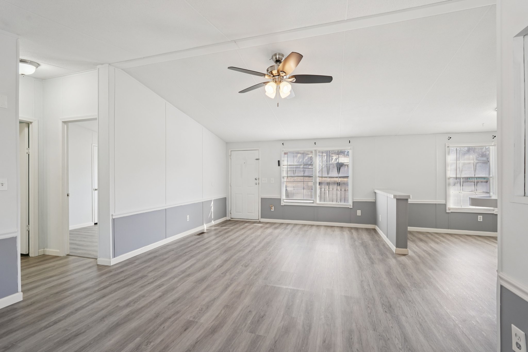 Pine Burr Dr-S3112-006.jpg