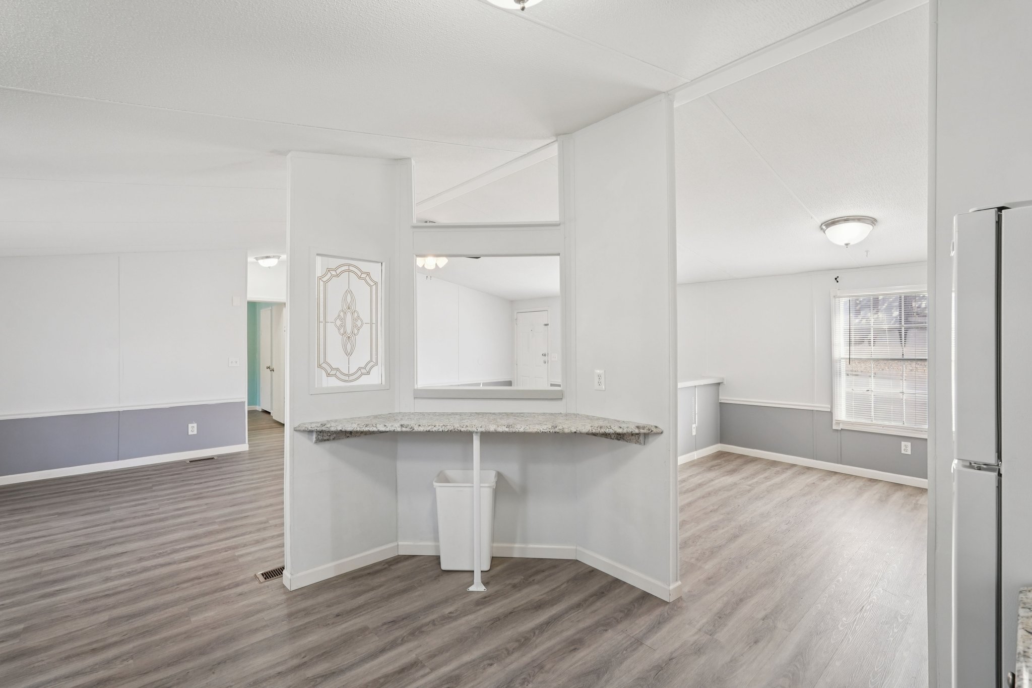 Pine Burr Dr-S3112-015.jpg