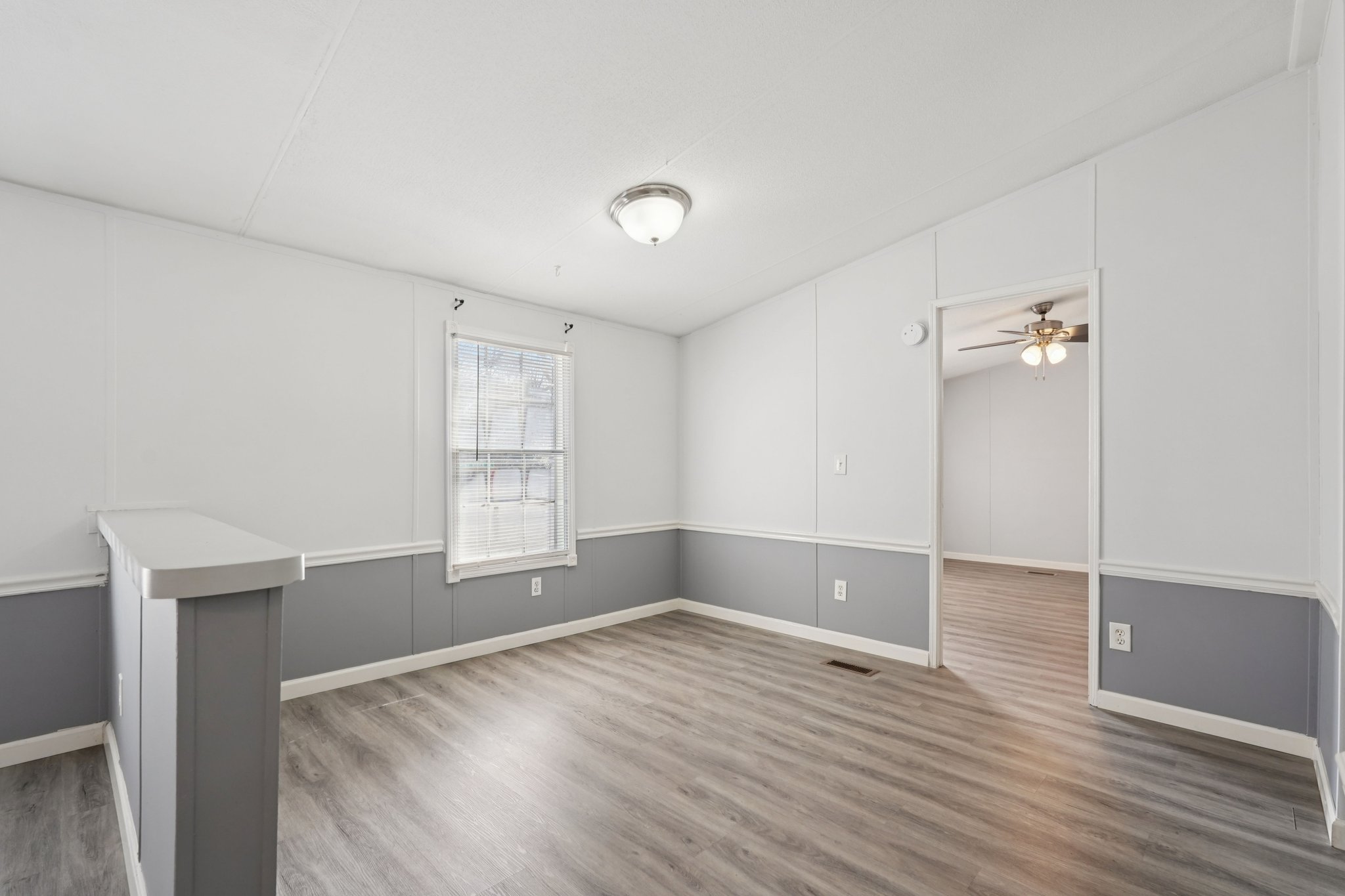 Pine Burr Dr-S3112-016.jpg