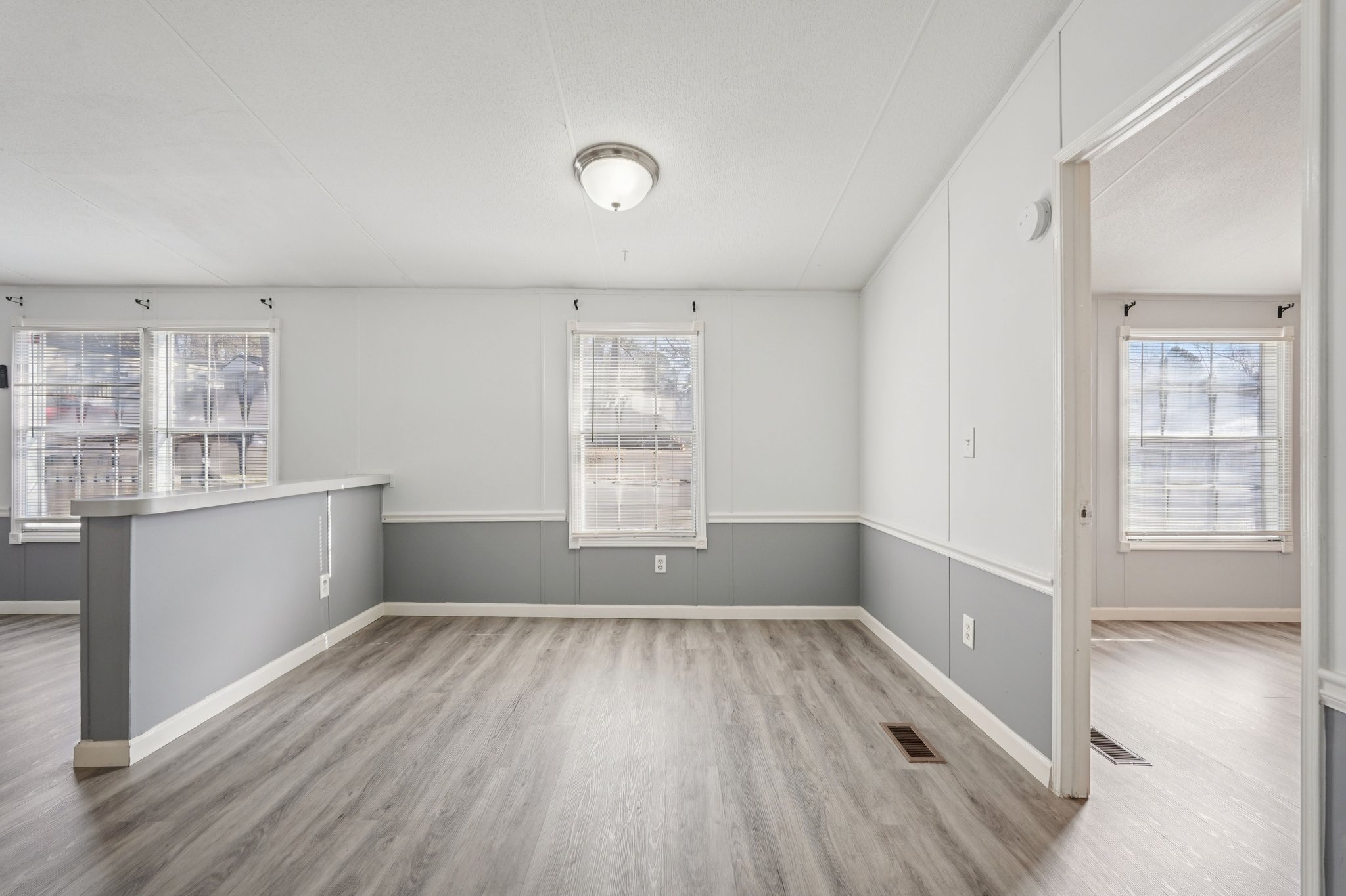 Pine Burr Dr-S3112-017.jpg