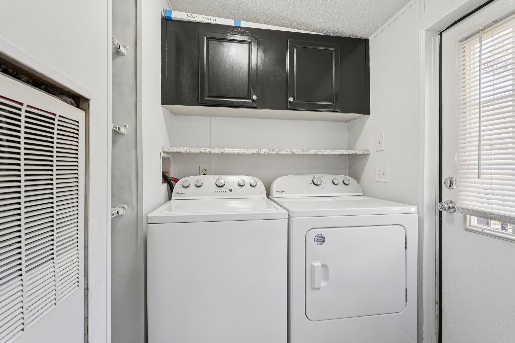 Pine Burr Dr-S3112-019.jpg