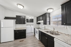 Pine Burr Dr-S3112-012.jpg