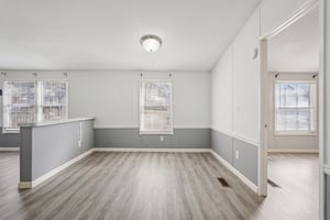 Pine Burr Dr-S3112-017.jpg