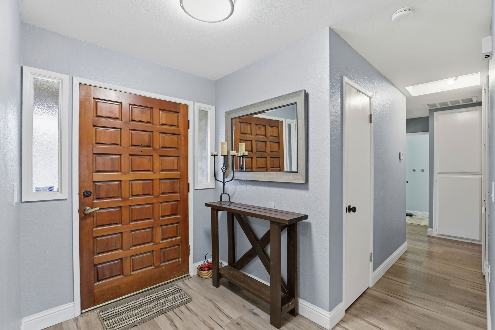 006_F8_31 Royal Ct Galt,