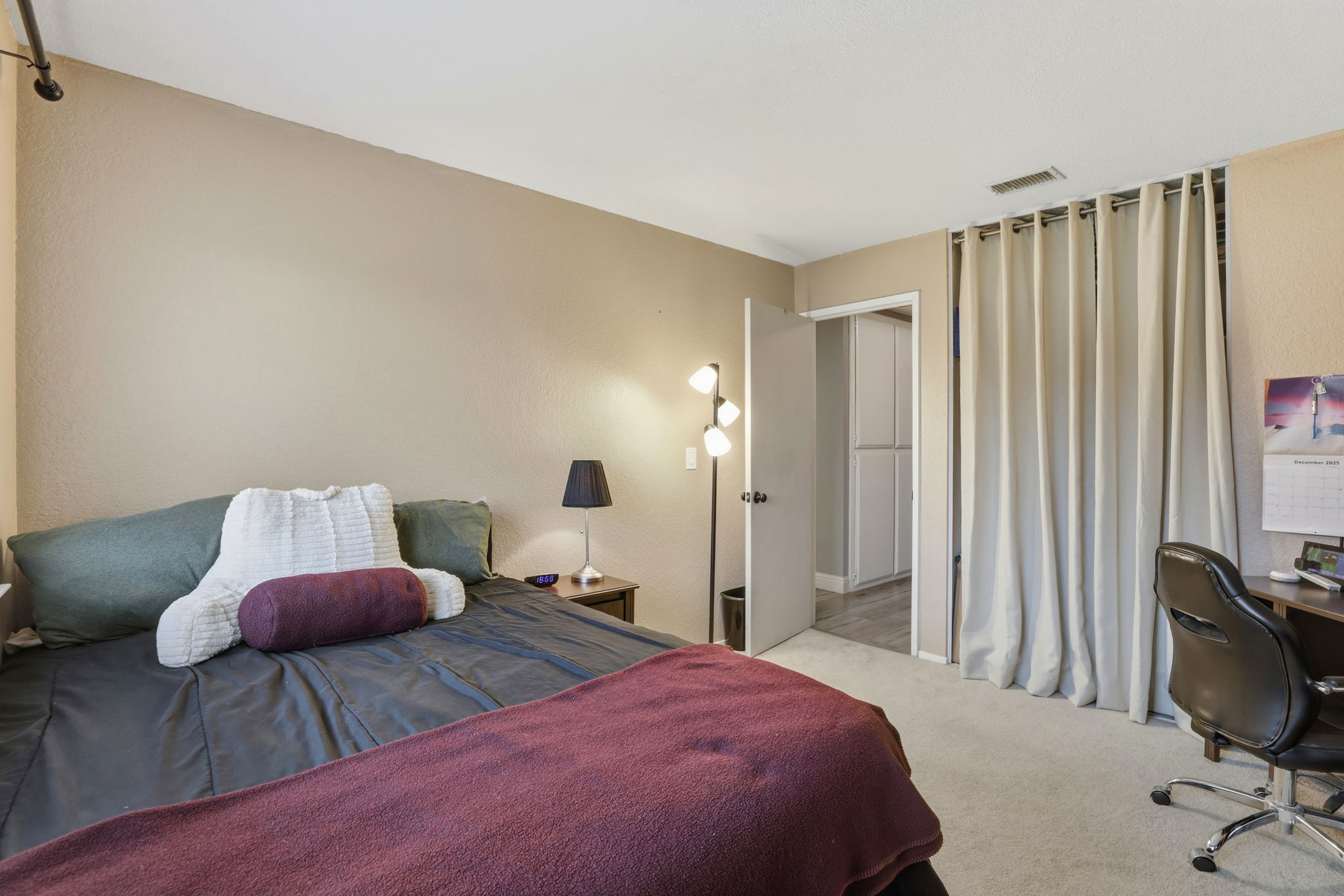 023_F8_31 Royal Ct Galt,