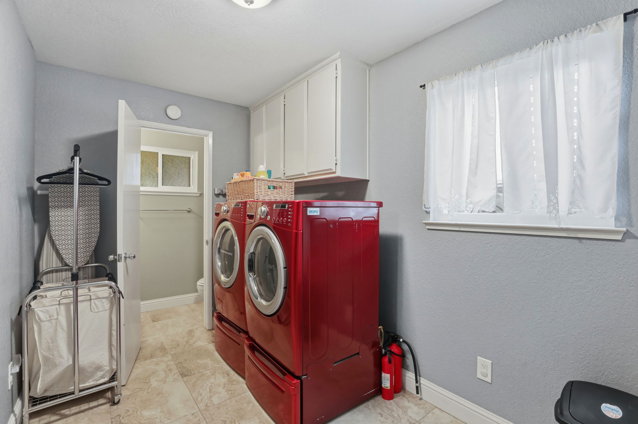 032_F8_31 Royal Ct Galt,