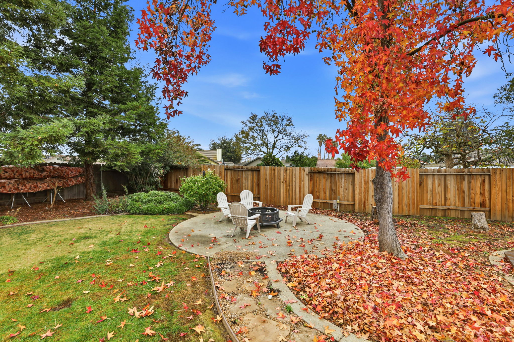 043_F8_31 Royal Ct Galt,