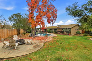 038_F8_31 Royal Ct Galt,