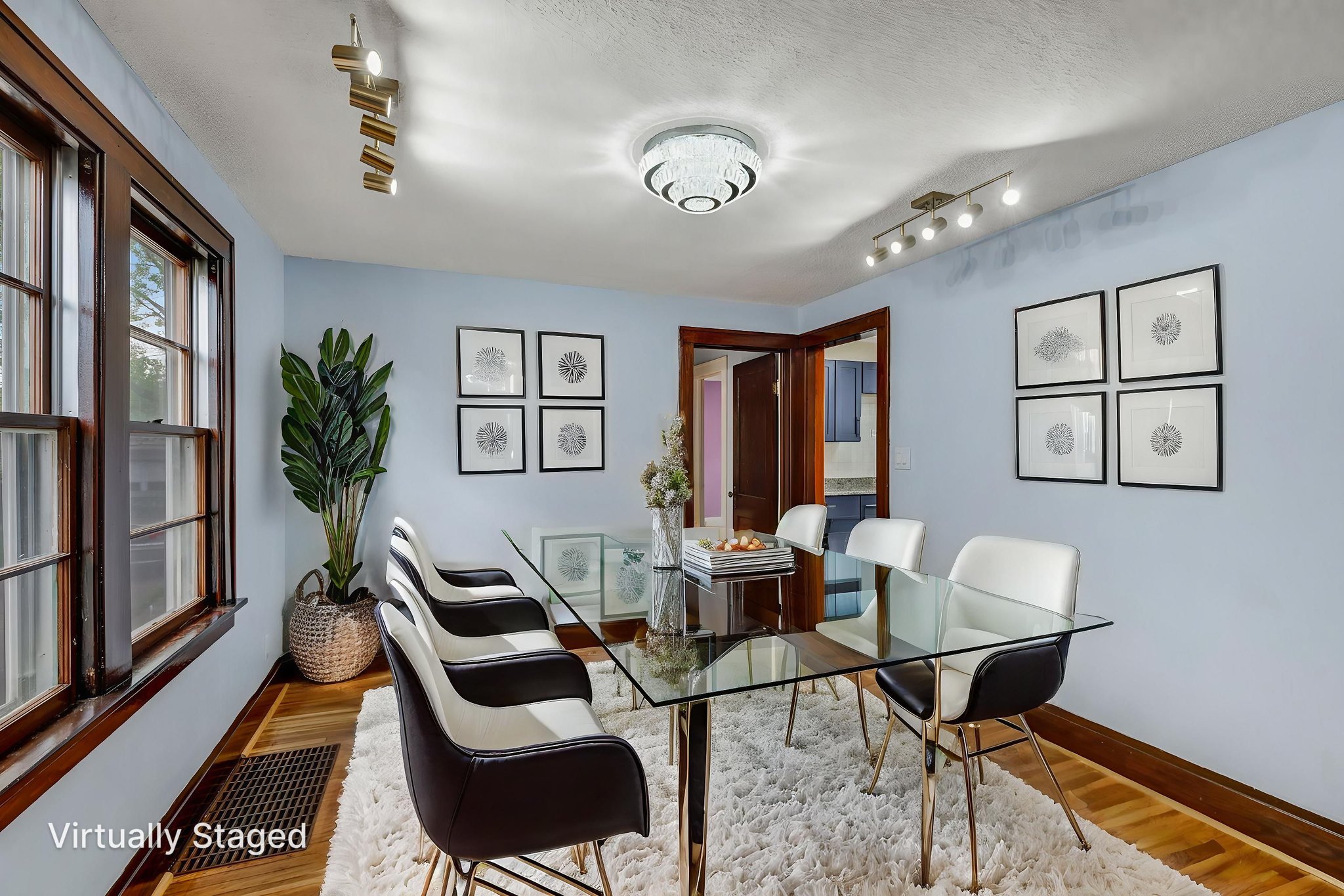 31-st-james-118 virtually staged.jpeg