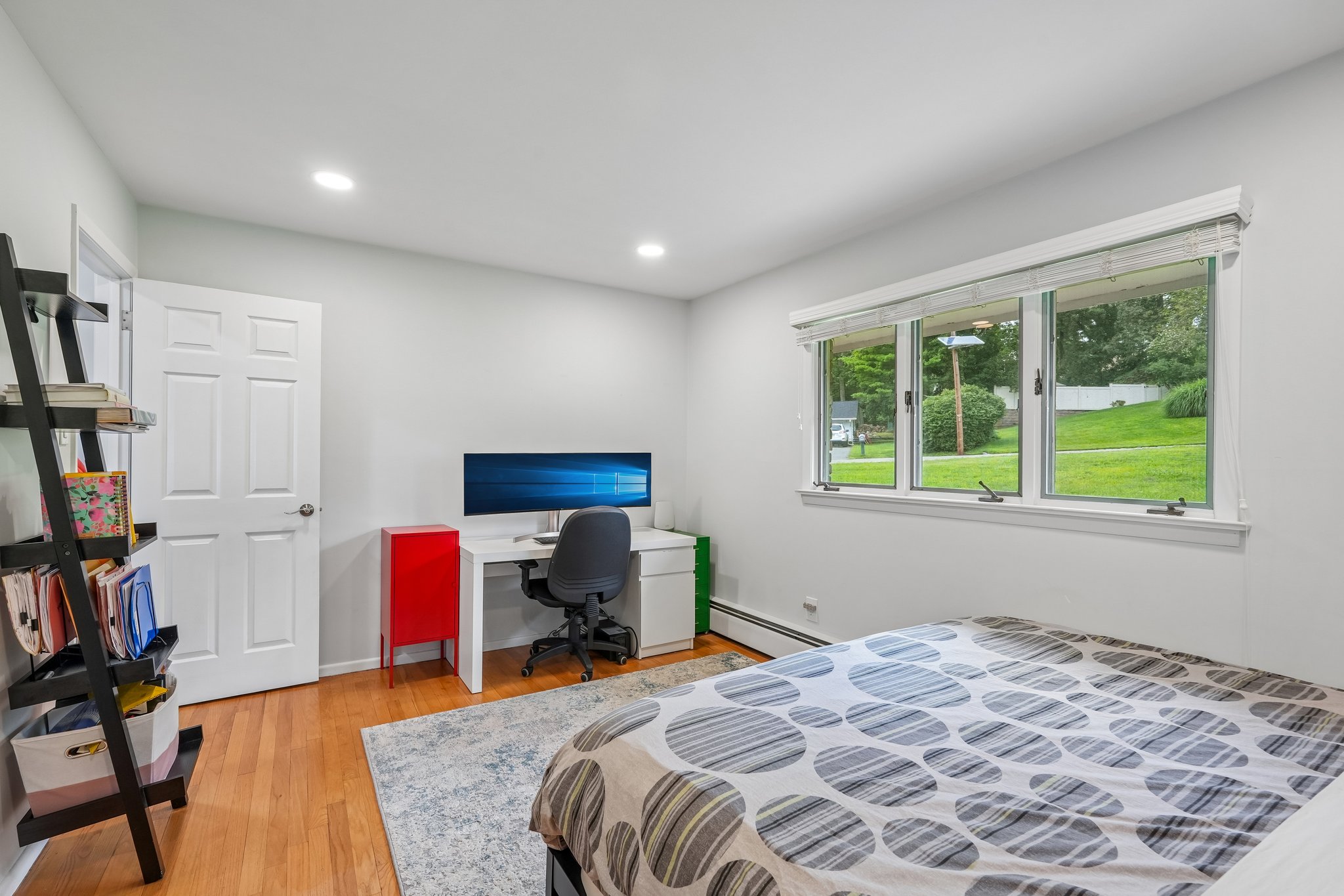 Surrey Dr-S3107-029.jpg