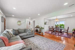 Surrey Dr-S3107-013.jpg