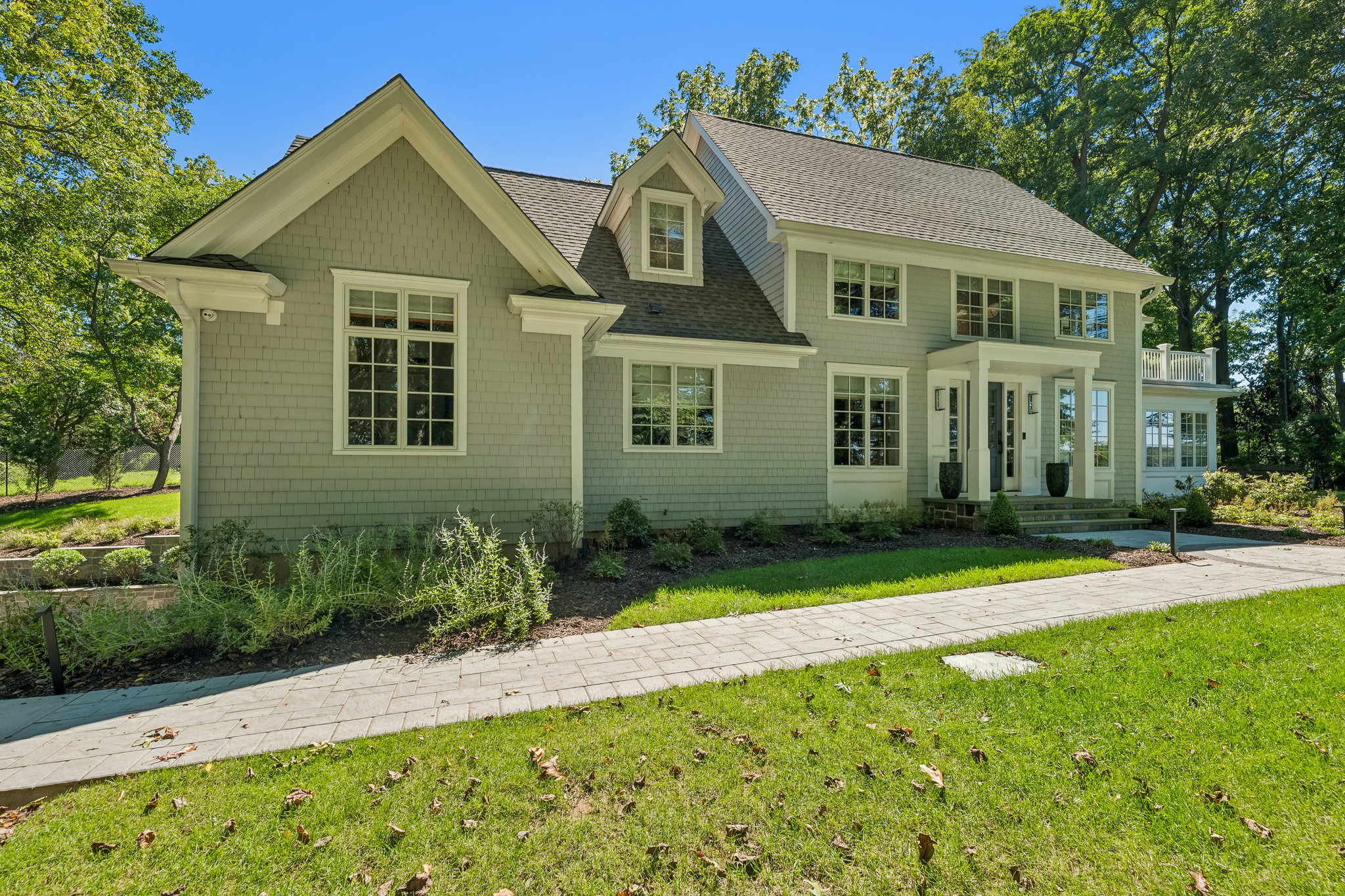 Thompson Ln-S0809-003.jpg